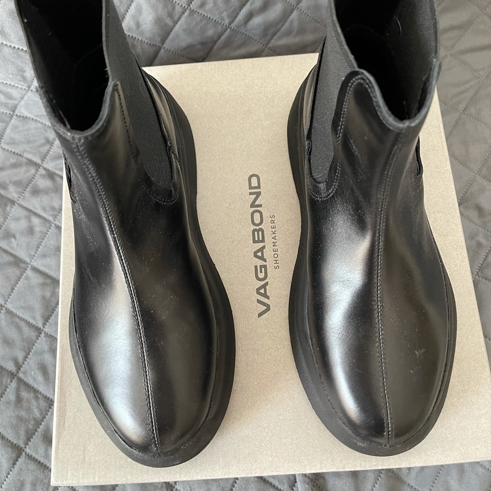 Vagabond leather boots